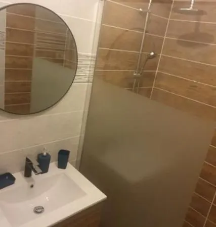 Appartement Jolie T2 En Rez De Chaussée